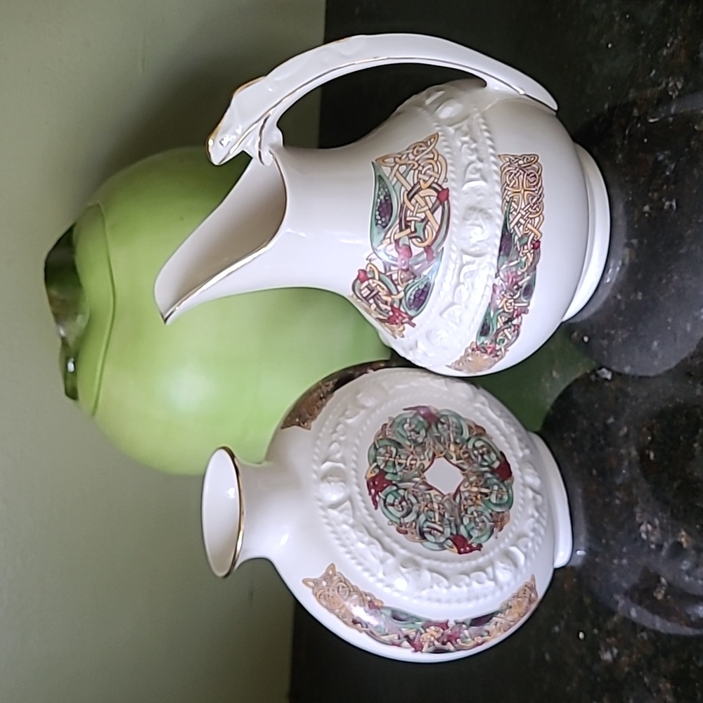 Celtic design pitcher and vase set St. Patrick's Day 💚 is coming!